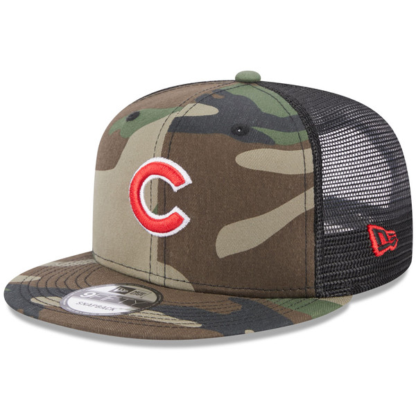 Men's New Era Camo/Black Chicago Bears Basic 9TWENTY Trucker Snapback Hat