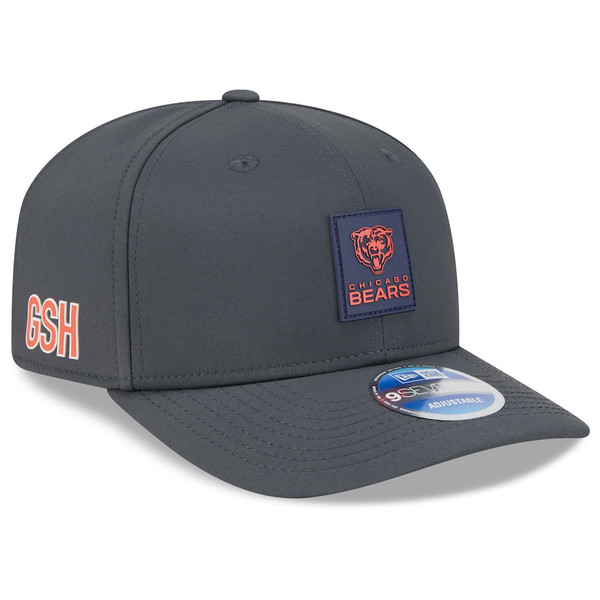 Chicago Bears キャップ 白と紺 スナップバック Chicago Bears 2025 Training 9SEVENTY Stretch-Snap Hat – New