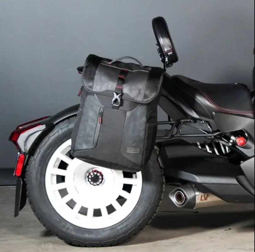 Show Chrome - Levitate Travel Saddlebag & Mount For Ryker - Can Am