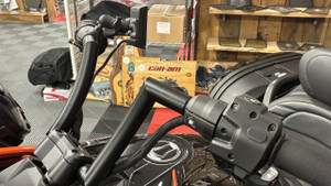 F3 2015-2023 DarkLine - Iron Hold 7" Handlebars - Textured Black F3 2015-2023 DarkLine - Iron Hold 7" Handlebars - Textured Black