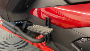RT 2020 and up - Passenger Floorboard Risers Black RT 2020 and up - Passenger Floorboard Risers Black