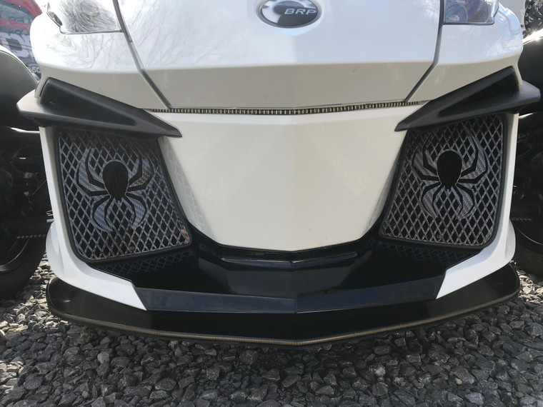 RT 2014-2019 - Front Grills - 2 Spider Logos - Carbon Fibre Black 