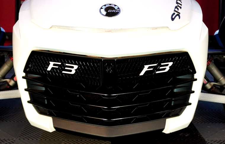 Black upper front grill with white F3 logo