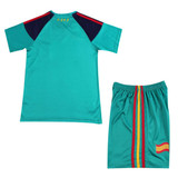 Spain 2010 Kid's Home Goalkeeper Retro Mini-Kit