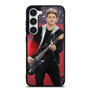 NIALL HORAN ONE DIRECTION PLAYING GUITAR Samsung Galaxy S23 Case NIALL HORAN ONE DIRECTION PLAYING GUITAR Samsung Galaxy S23 Case