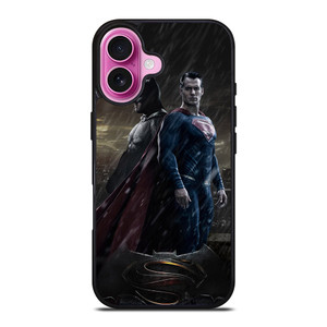 BATMAN VS SUPERMAN iPhone 16 Plus Case