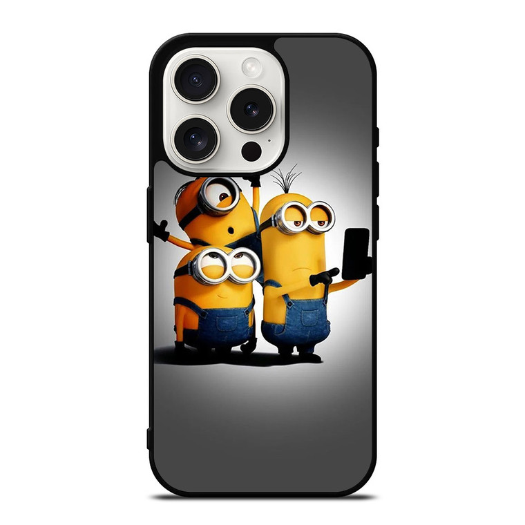 SELFIE MINIONS iPhone 15 Pro Case