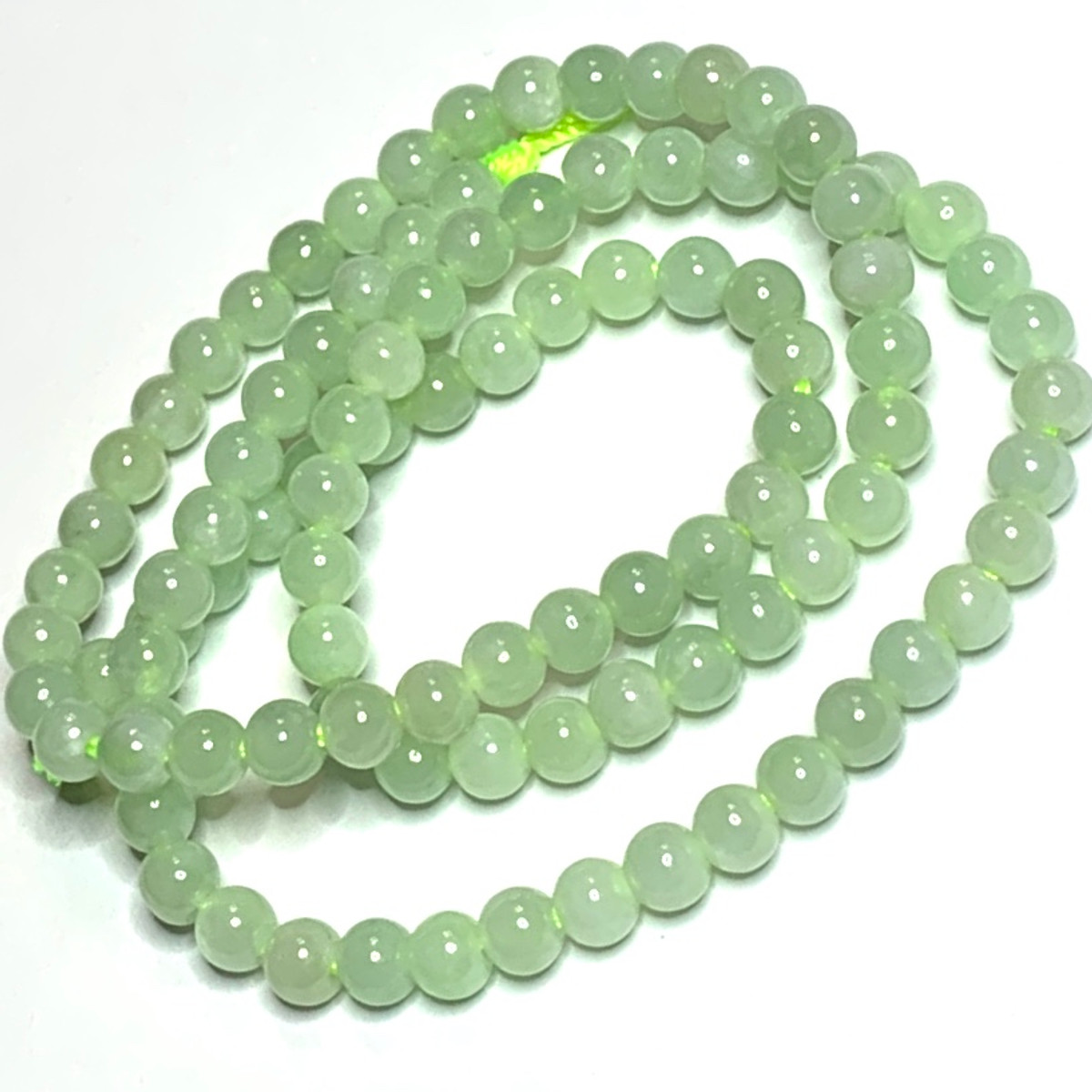 Highly Polished Burma Jade Round Beads-4mm (SP3323)