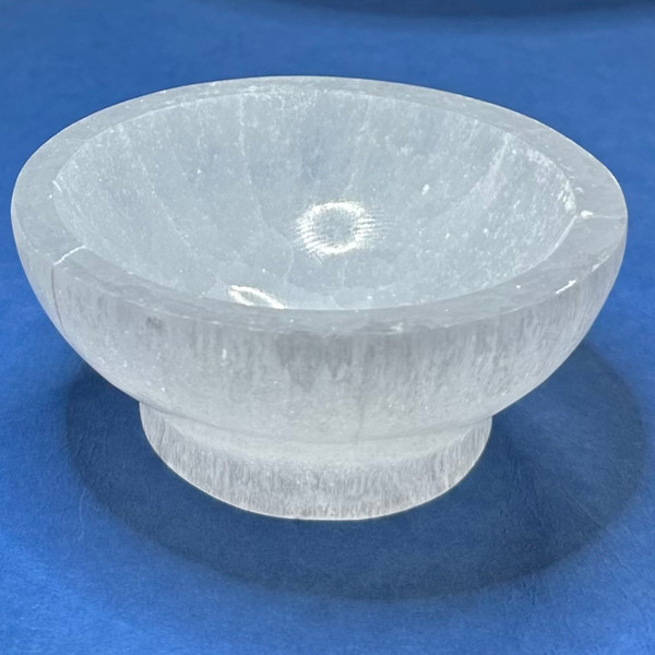 Selenite Carved Elevated Round Bowls-1 3/4 x 4" (NC5573)
