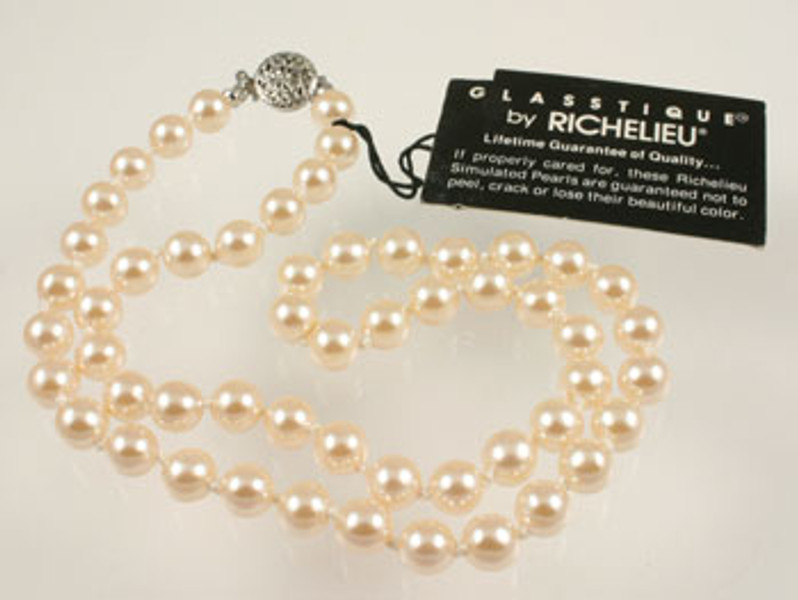 Vintage Richelieu Simulated Pearls Beaded Knotted Necklace and Bracelet |  Pearl beads, White pearl bracelet, Knot necklace