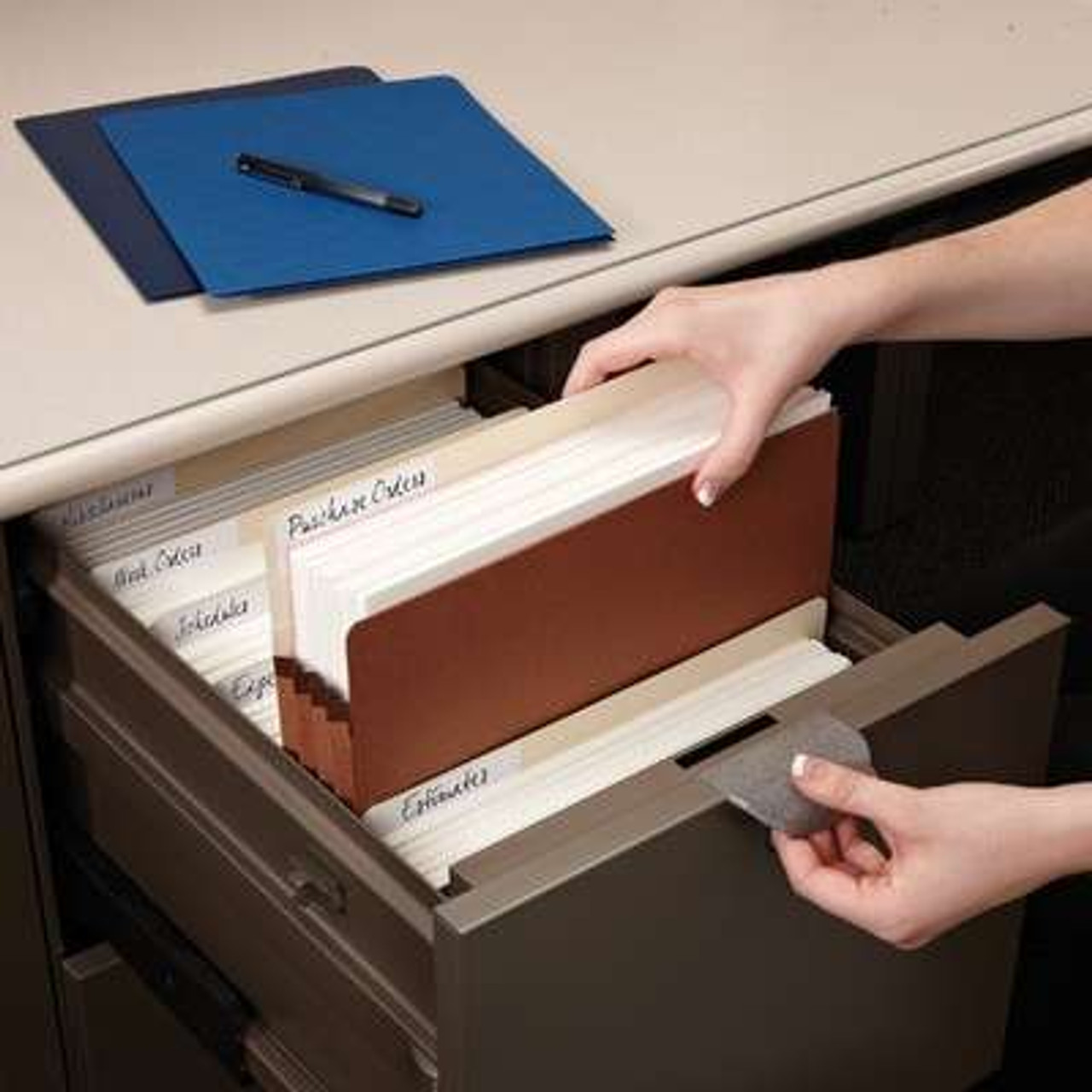 Smead SuperTab File Pocket, Letter Size,  3-1/2" Expansion, Straight-Cut, Redrope, 25/Box