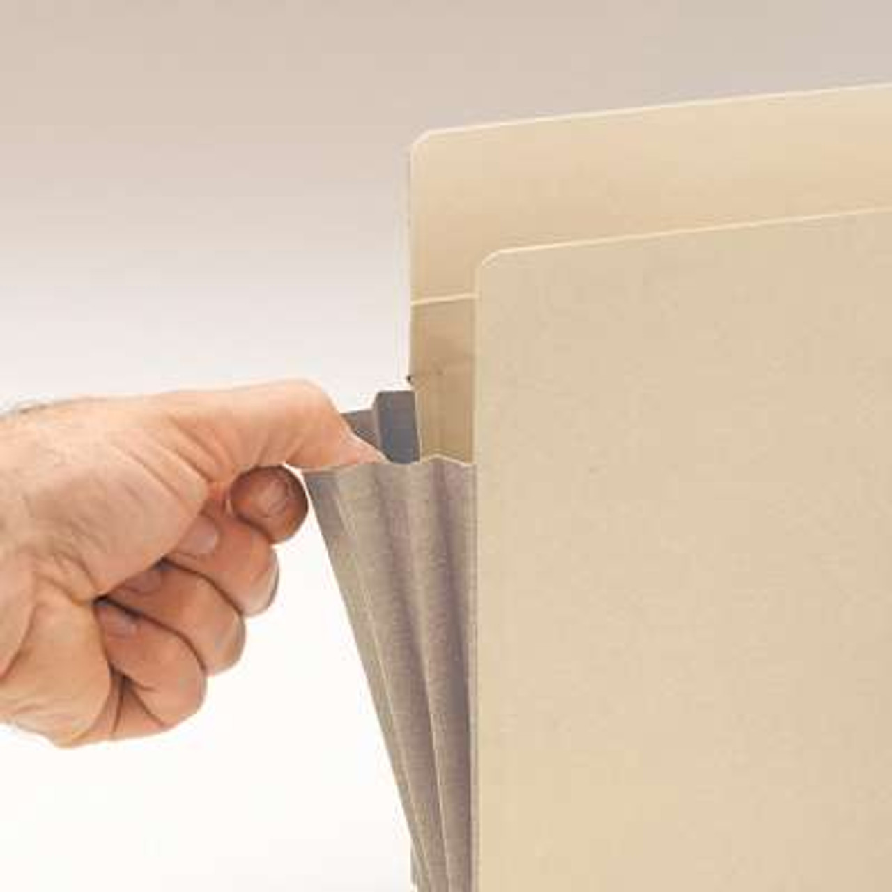 Smead End Tab File Pocket, Reinforced Straight-Cut Tab, 3-1/2" Exp, Fully-lined Gusset, Letter Size, Manila, 10/Box