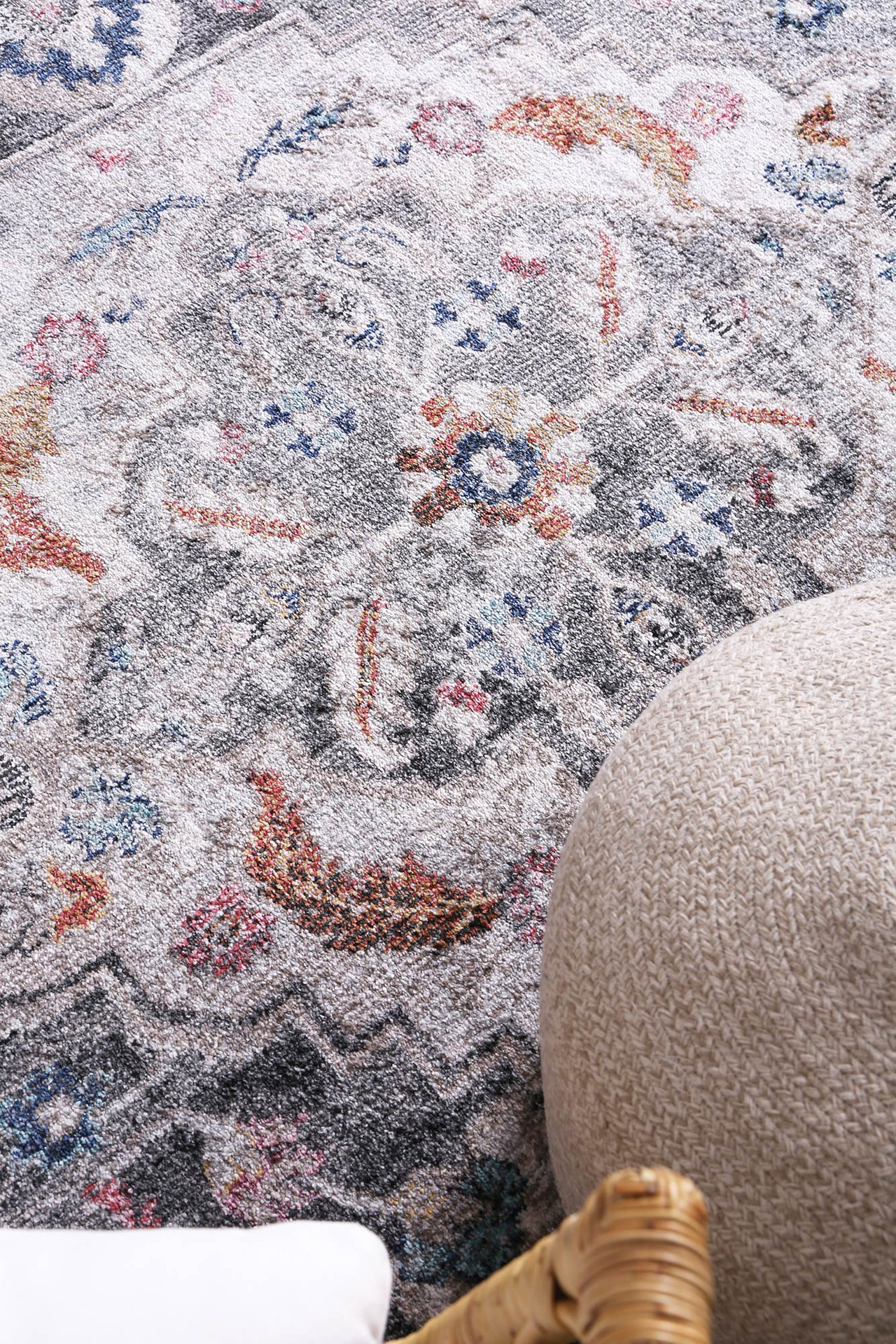 Bailey Grey Traditional Rug - Rugs Express