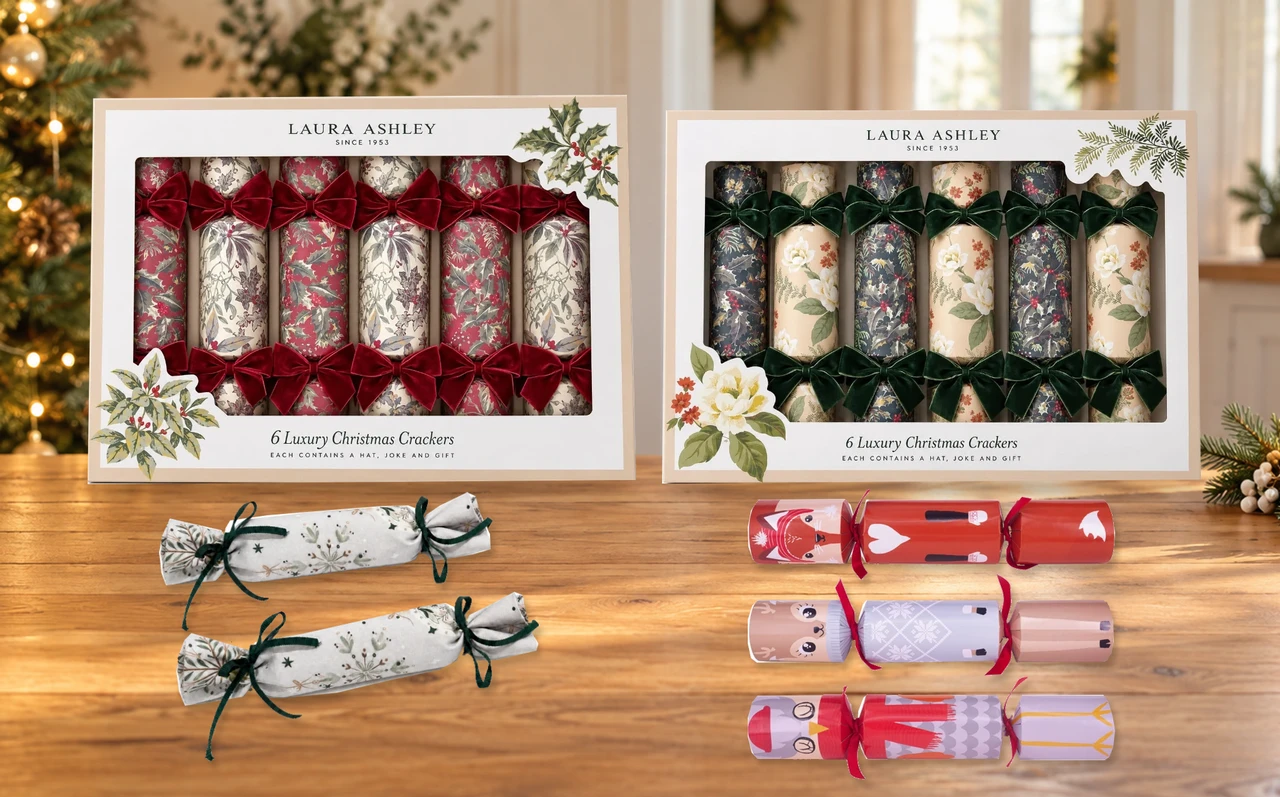 christmas crackers are here!!