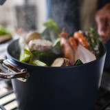 Space 25Cm/8.5qt Non-Stick Induction Stock Pot & Lid by Joseph Joseph