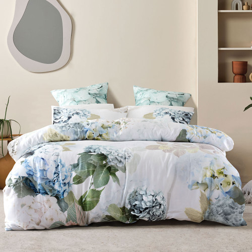 Thea White Duvet Cover Set by Savona