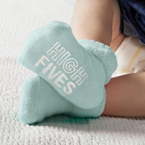 High Fives & Fist Bumps (3-12 months) by Stephan Baby