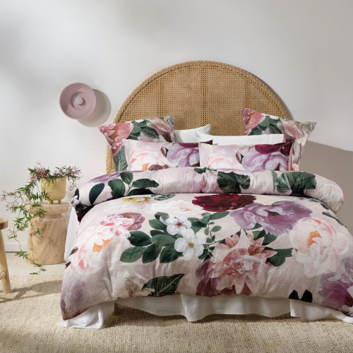 Maxine Duvet Cover Set by Savona