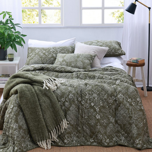 Botanica Poplar Bedspread Set by MM Linen