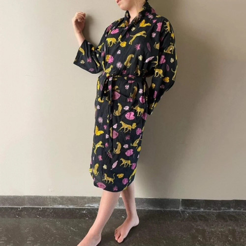 Cheeky Cheetah Kimono Robe Black