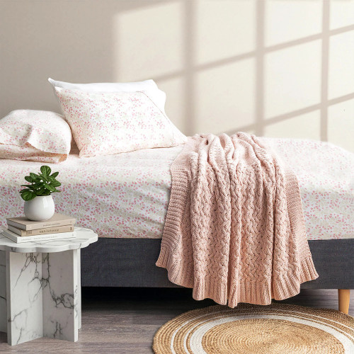 175 GSM Bloomsbury Flannelette Fitted Sheet Set by Park Avenue