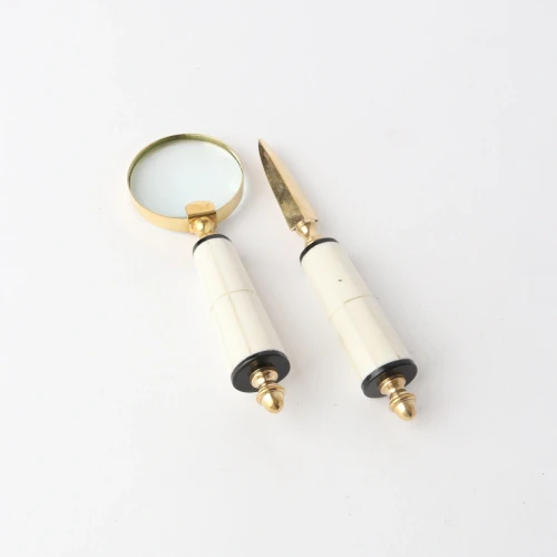 White Magnifier White Resin by Le Forge