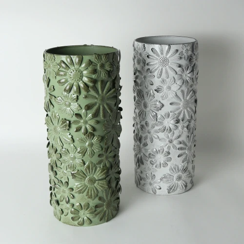 Daisy Vase by Le Forge
