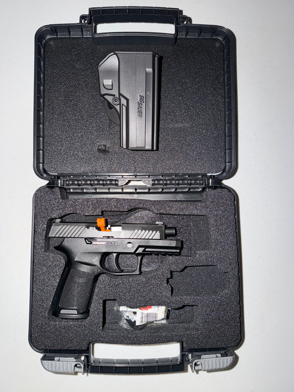 SIG P320 9mm Compact 3.9" Barrel (Like New) with Holster