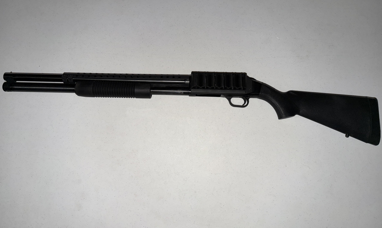 Mossberg 500A 12ga 20" Barrel with Heat Shield and Side Saddle Black Color (Like New)