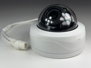 (CSP-IPAD8.S) Blue Line - 4K Infrared Vandal Dome with Adjustable Lens IP Camera / BS903