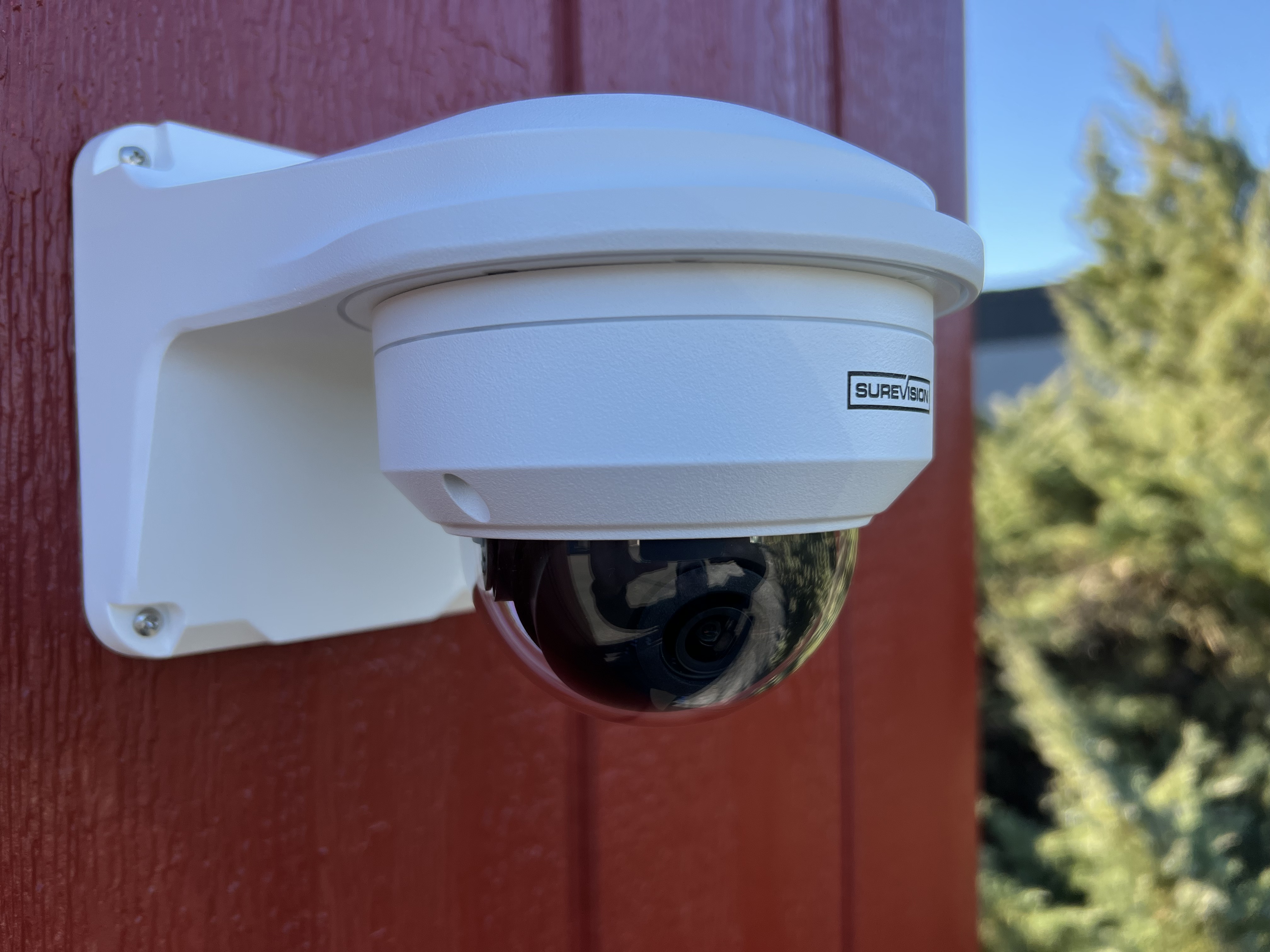 Outdoor 4K Dome Camera with Mounting Bracket 