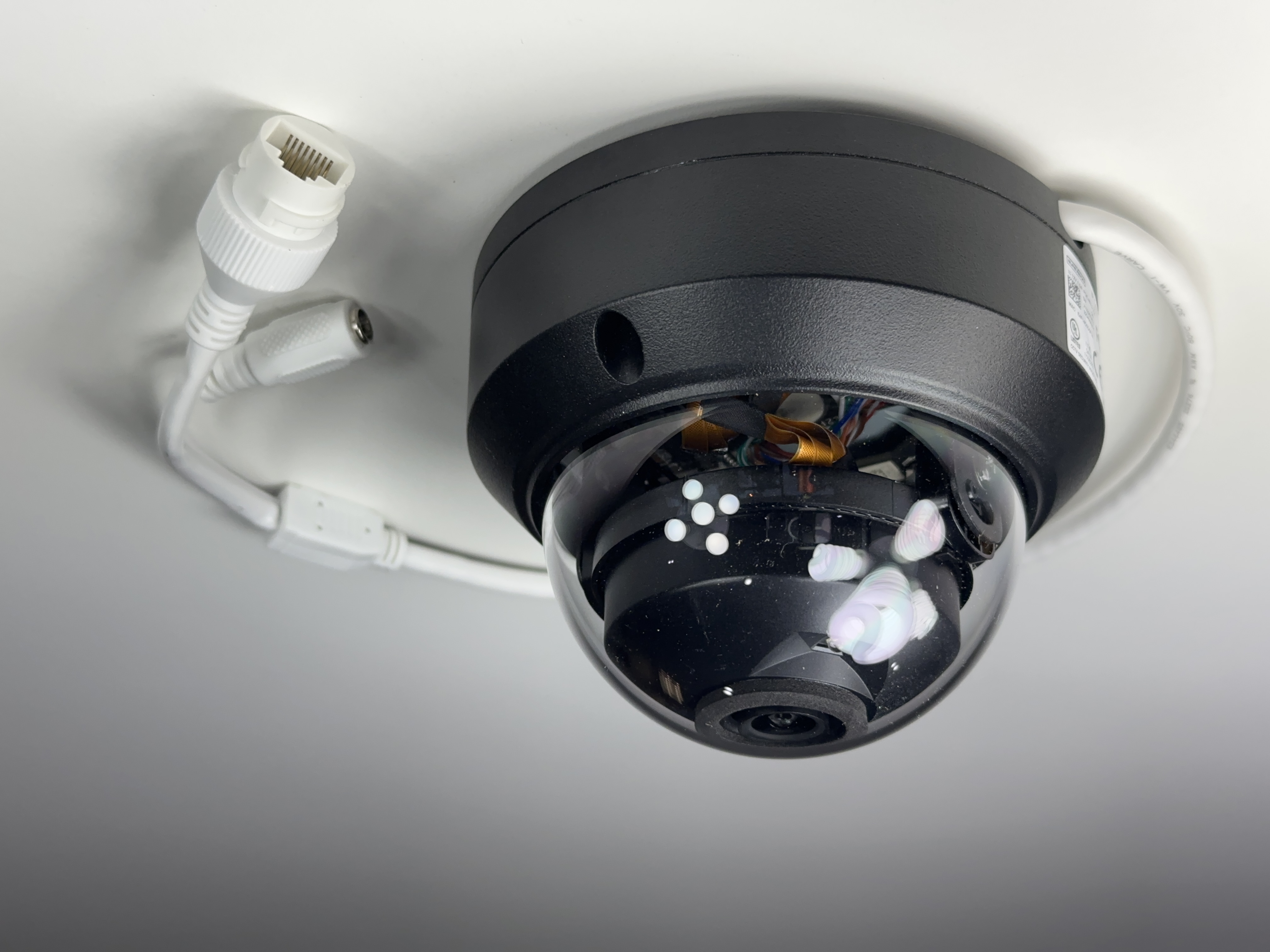(SV-VP4-B-N) Green Line - 4MP Infrared Vandal Dome IP Camera / BS835