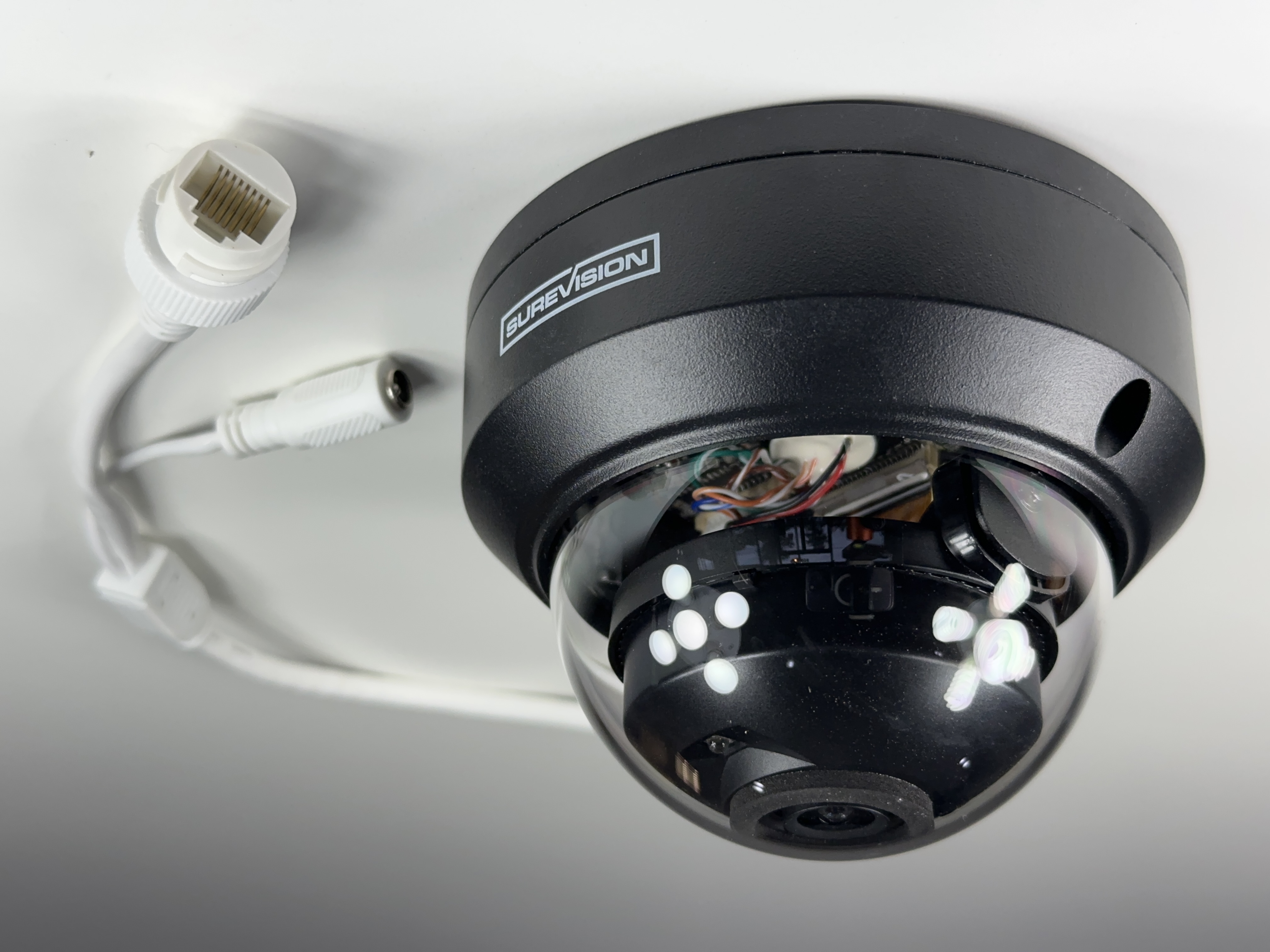 (SV-VP4-B-N) Green Line - 4MP Infrared Vandal Dome IP Camera / BS836
