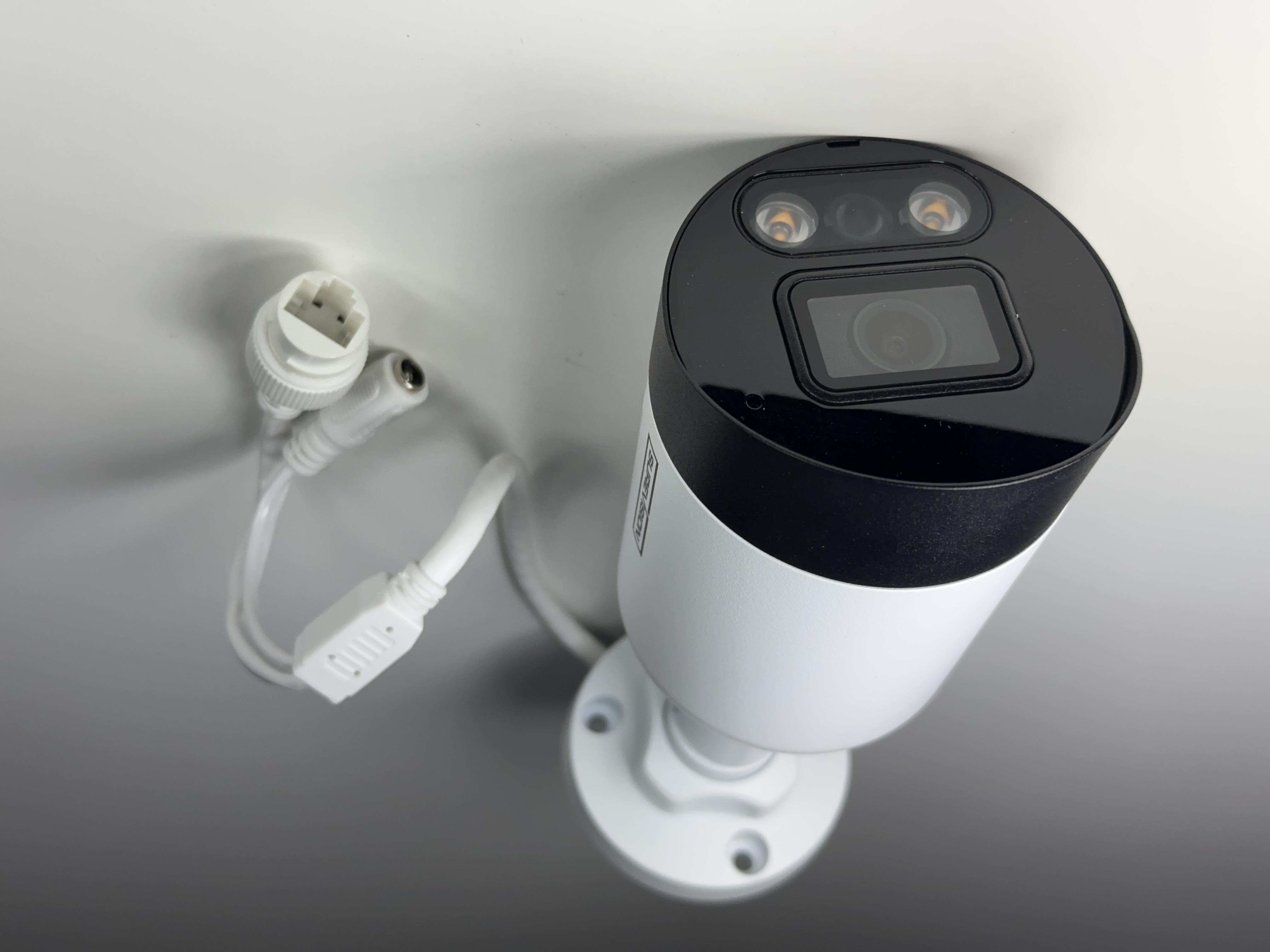 (SV-SB8-N) Green Line - 4K Active Deterrence Bullet IP Camera / BS841