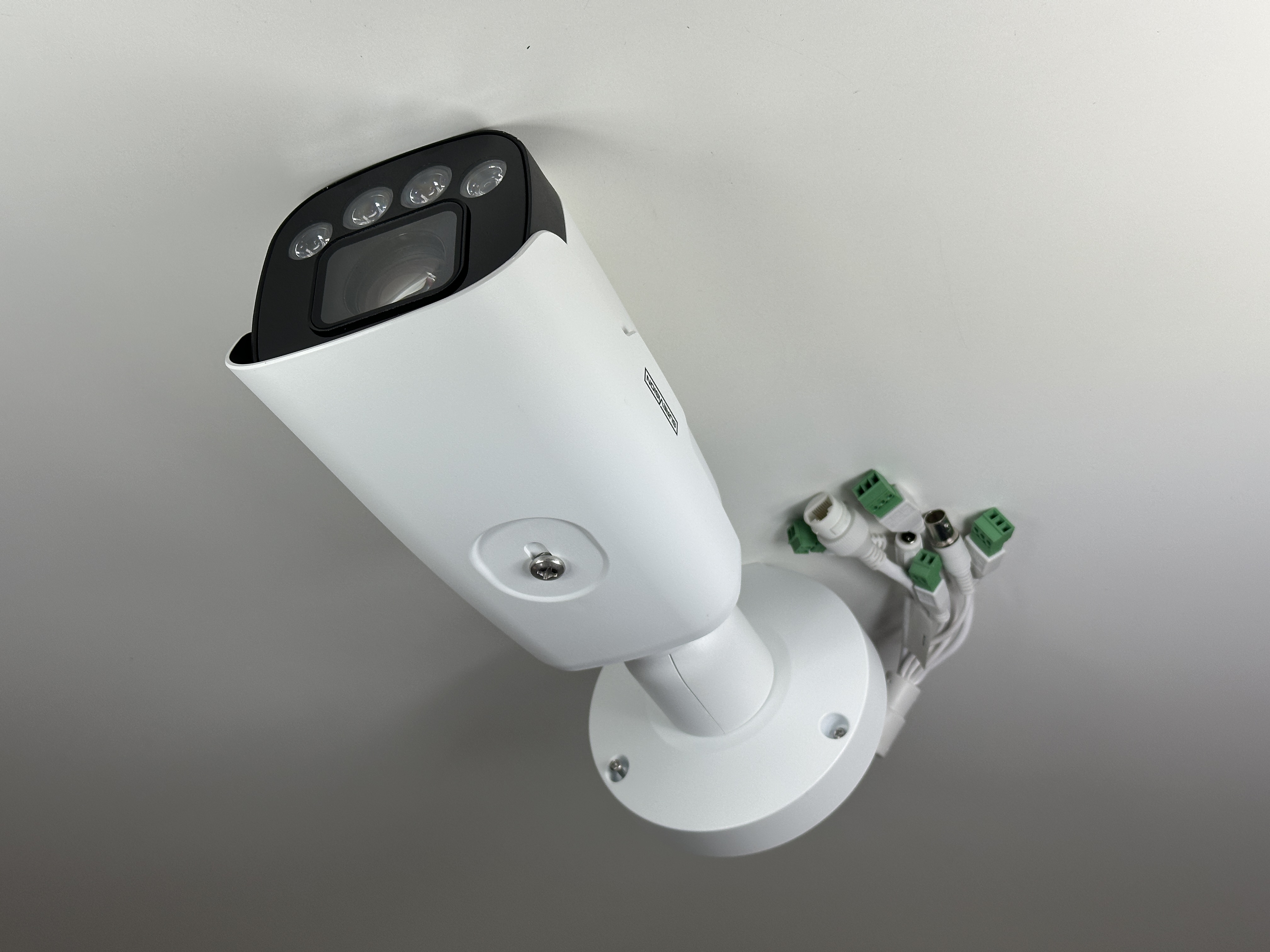 (SV-LX10-N) Green Line - 2MP Long-Range Infrared Bullet with 5-50mm Adjustable Lens / BS865