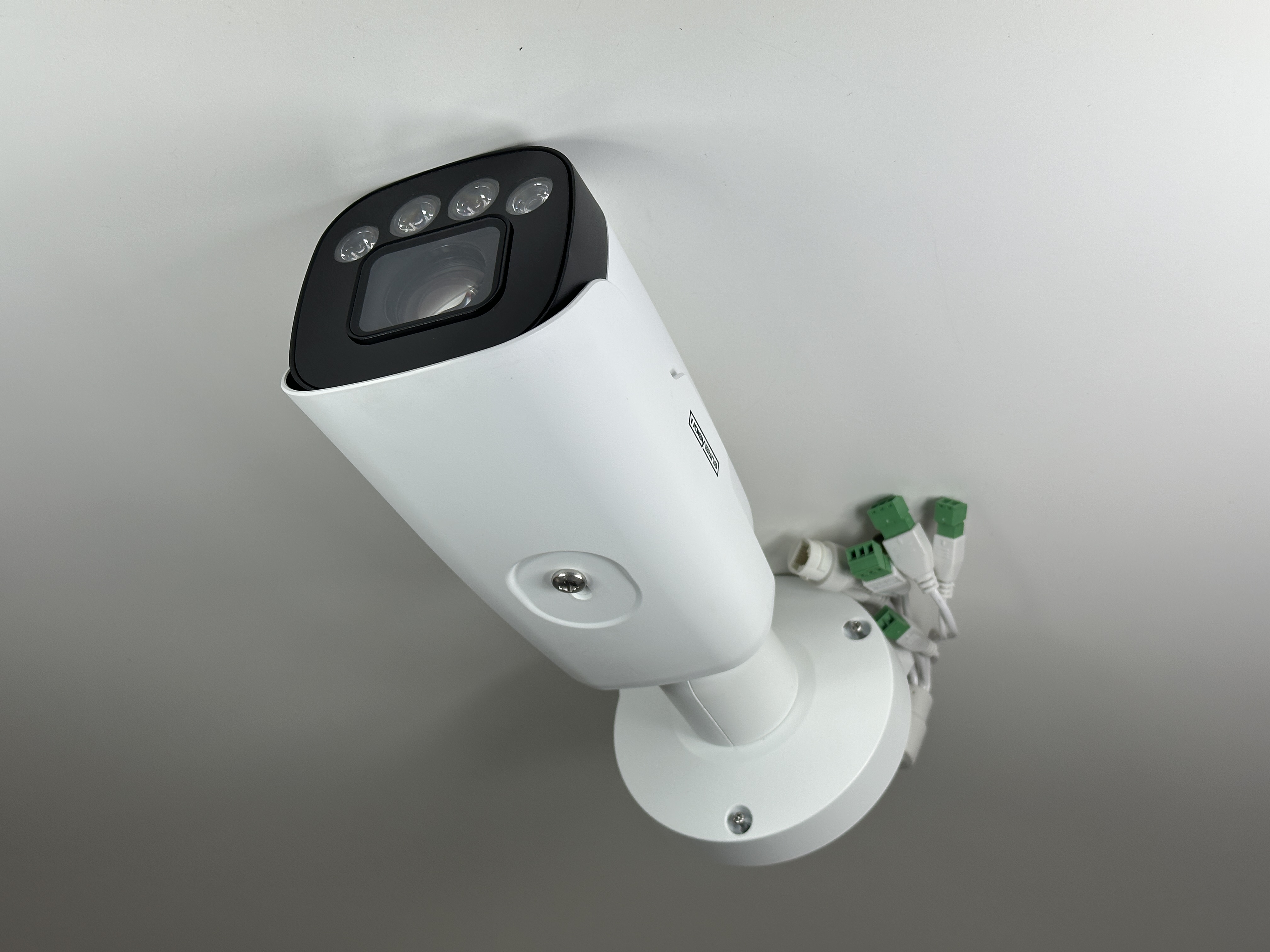 (SV-LX10-N) Green Line - 2MP Long-Range Infrared Bullet with 5-50mm Adjustable Lens / BS866