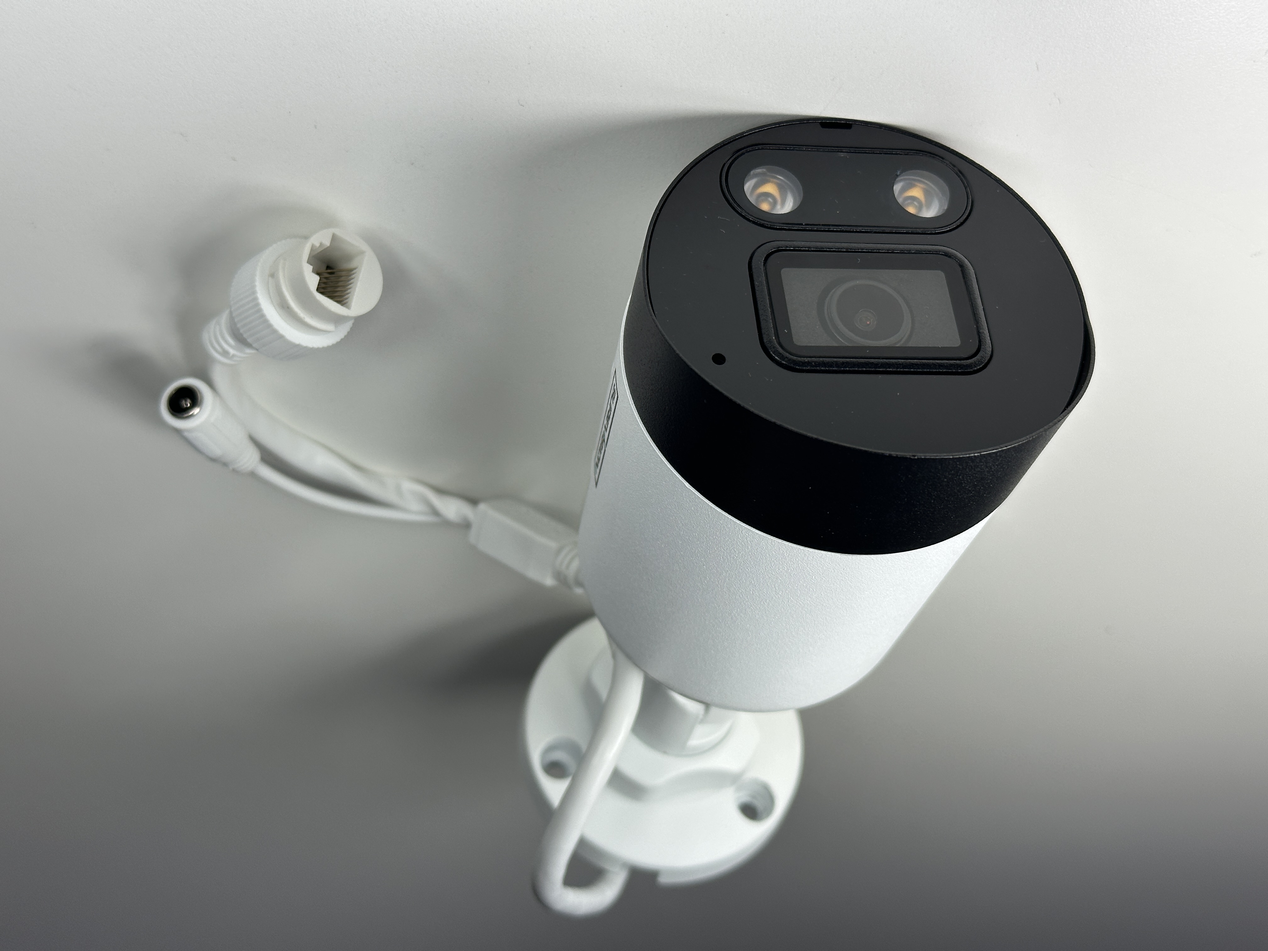 (SV-SB8-N) Green Line - 4K Active Deterrence Bullet IP Camera / BS882