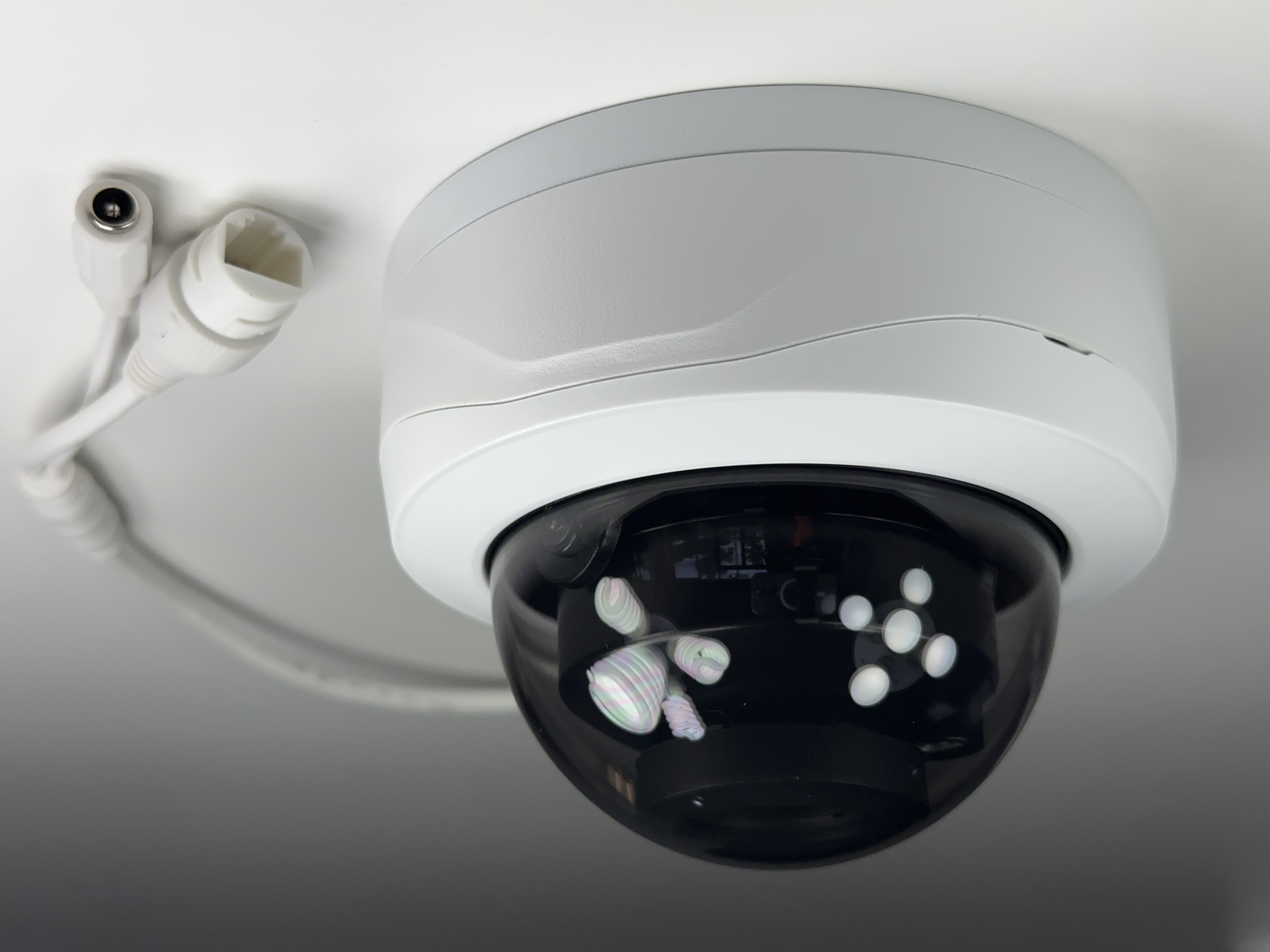 (CSP-IPAD4) Blue Line - 4MP Infrared Vandal Dome with Adjustable Lens IP Camera / BS891