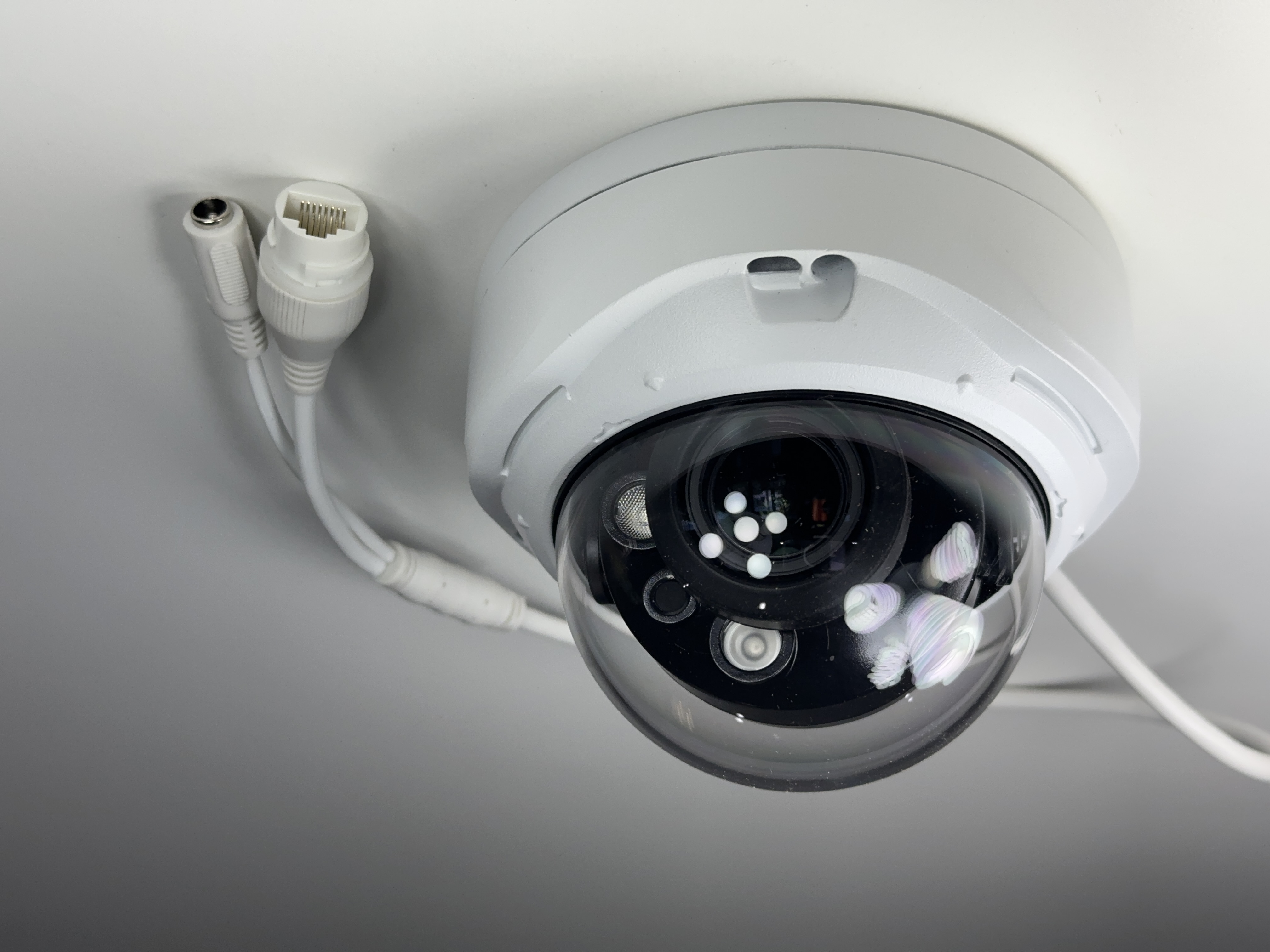 (CSP-IPAD4.S) Blue Line - 4MP Infrared Vandal Dome with Adjustable Lens IP Camera / BS894