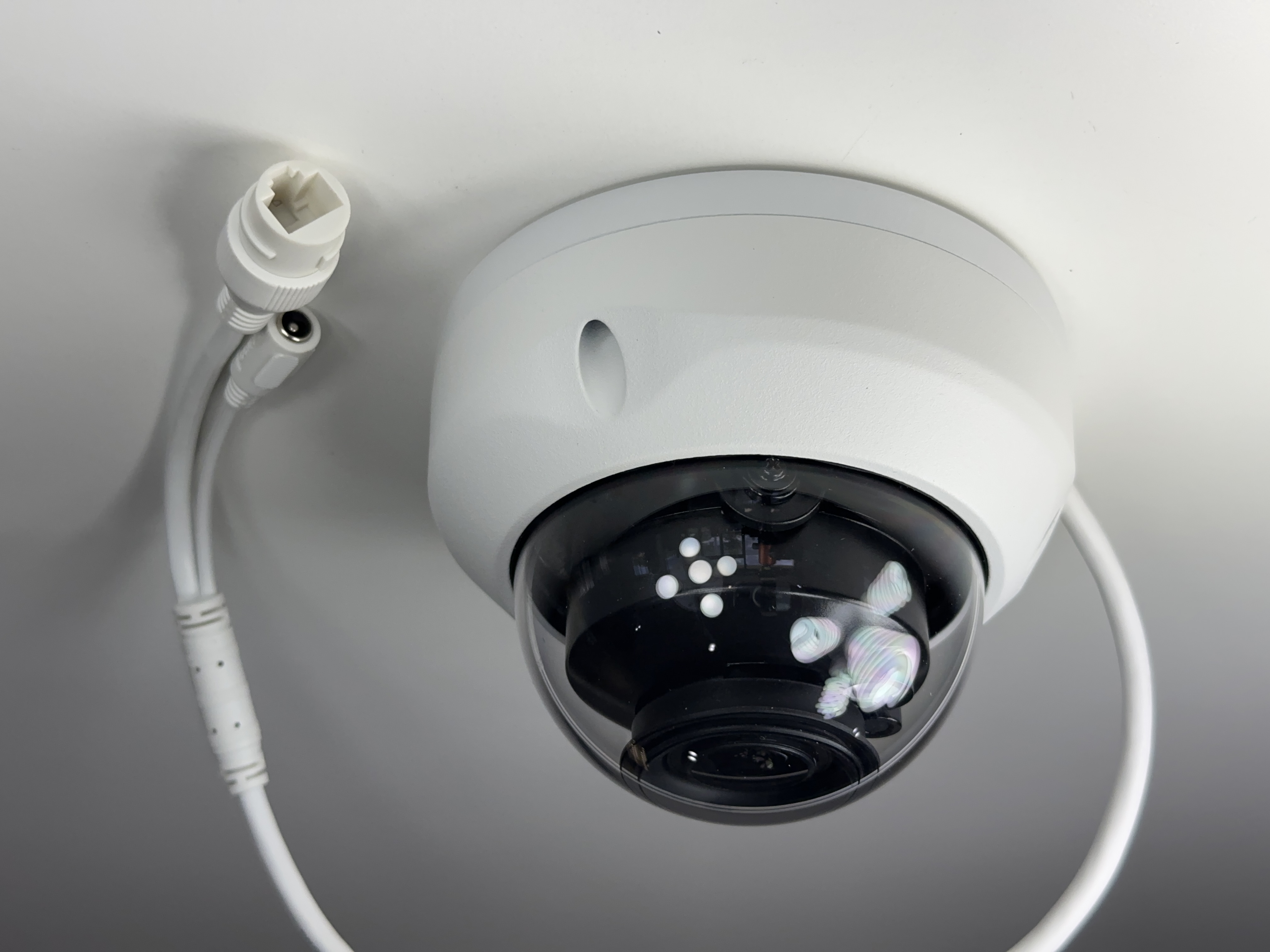 (CSP-IPAD8.V3) Blue Line - 4K Infrared Vandal Dome with Adjustable Lens IP Camera / BS904