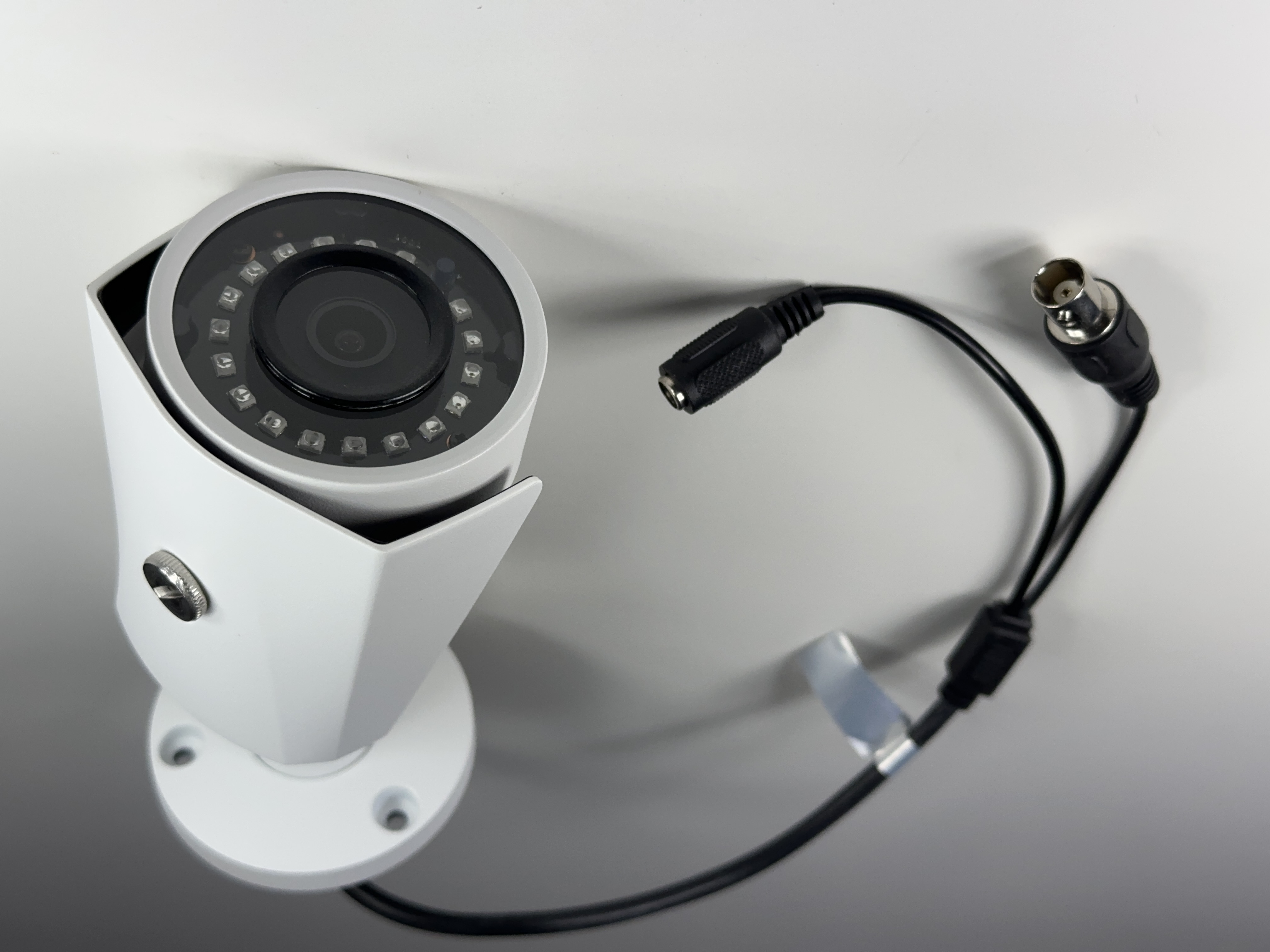 (CSP-CVIBK4) Black LIne - HD over Coax 4MP Infrared Bullet Camera / BS924