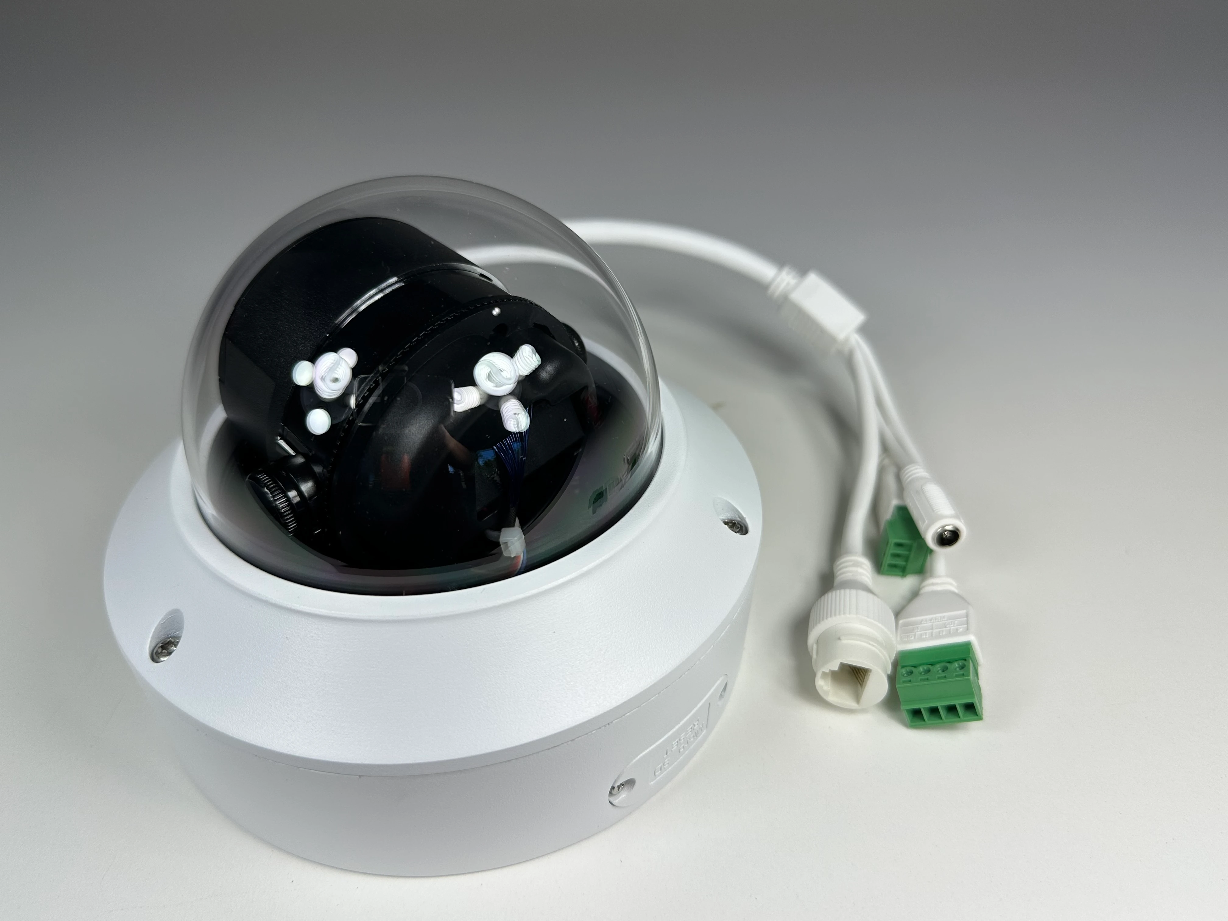 (SV-DV8-N) Green Line - 4K Infrared Vandal Dome with Adjustable Lens / BS1049