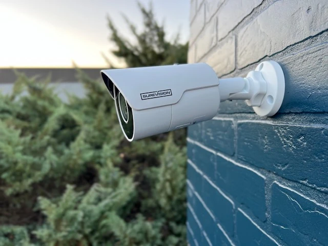 Why Is Everyone Choosing IP Cameras for Their Security Camera Systems?