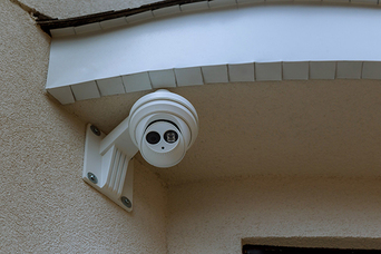 Smartphone Compatible Wireless Security Cameras