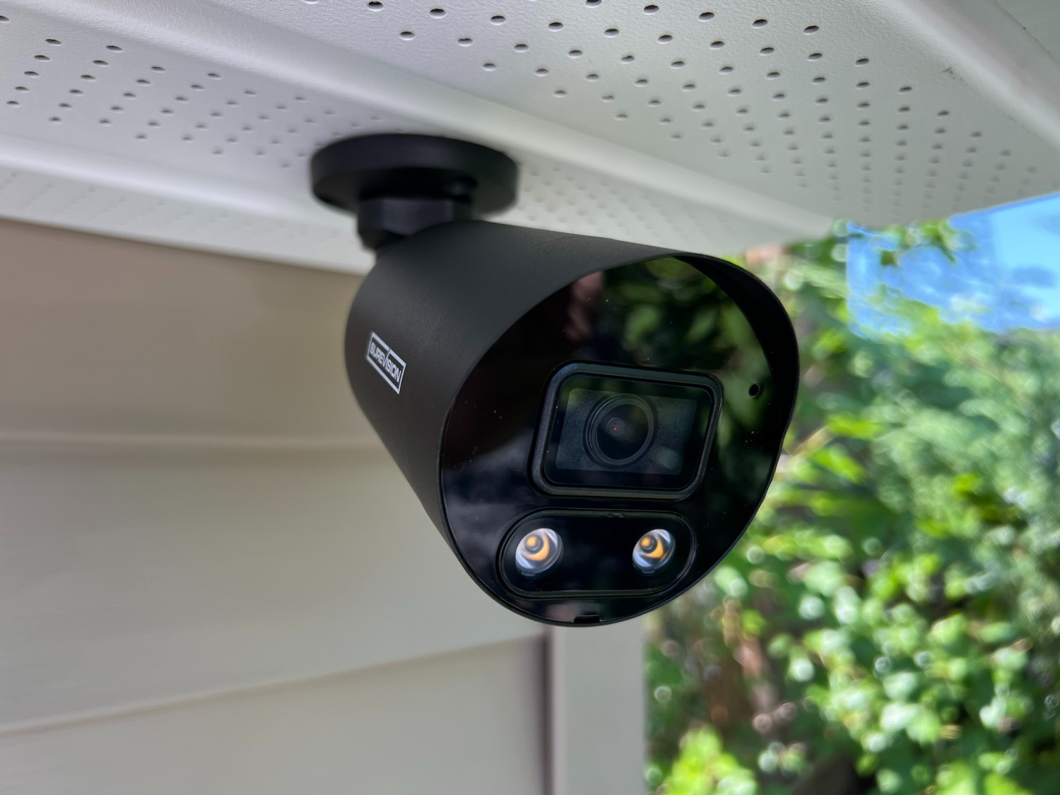 Should Security Cameras be Visible? The Value of Deterrence