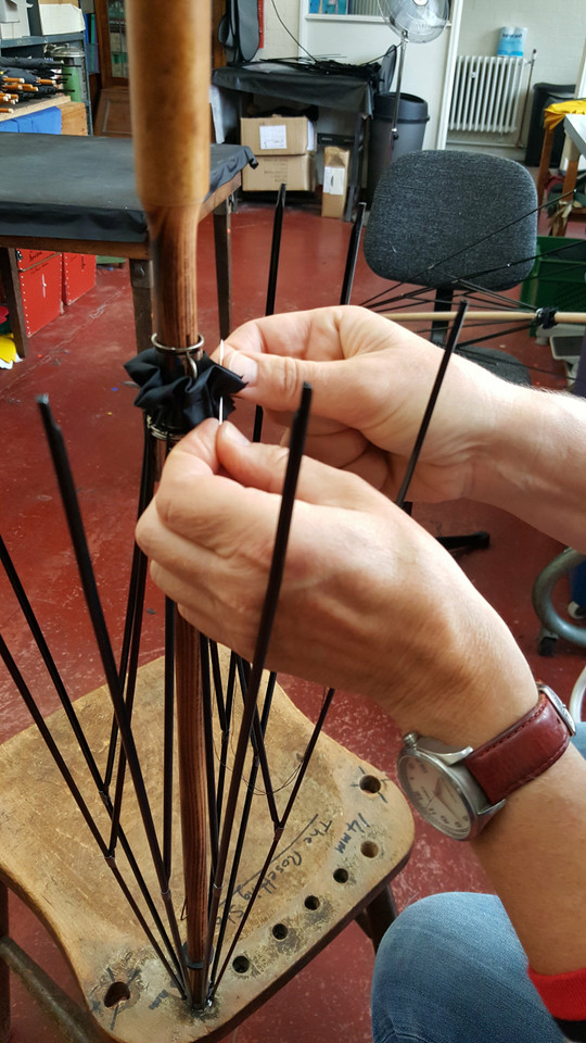 Gents Hickory Solid Stick Ince Umbrella - Black 100% cotton