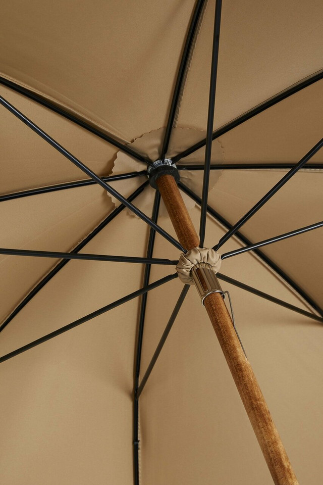 Ladies Maple Solid Stick Umbrellas - Sand close-up