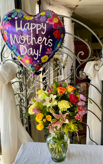 Mother's Day Bloom and Balloon Bundle  