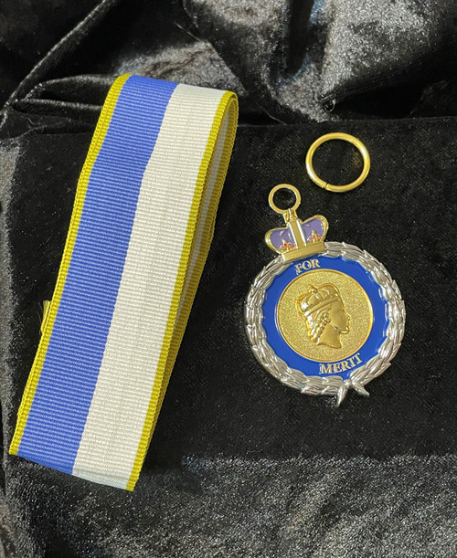 06 - Order of Merit Neck Medal