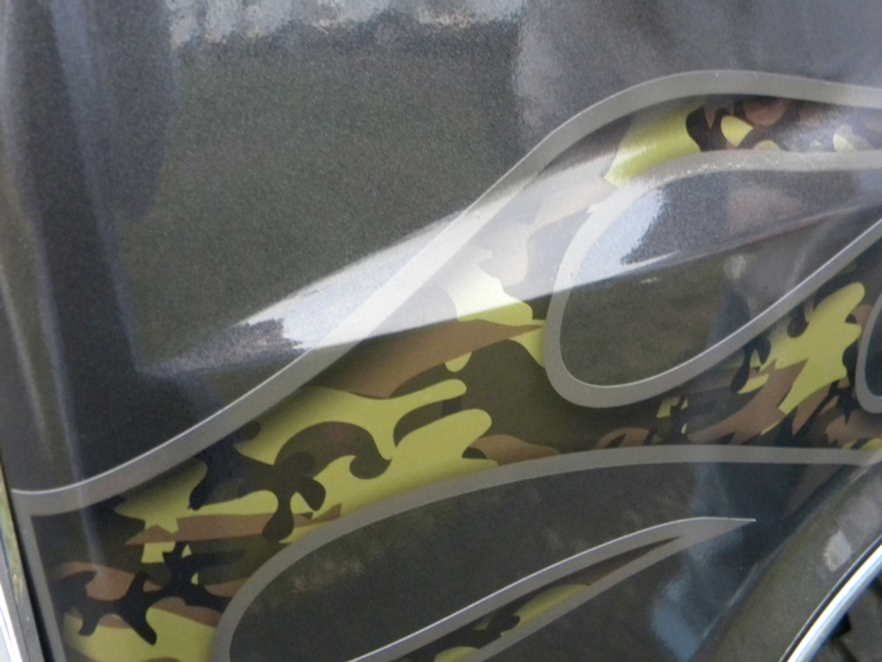 Woodland camo flame set for your truck